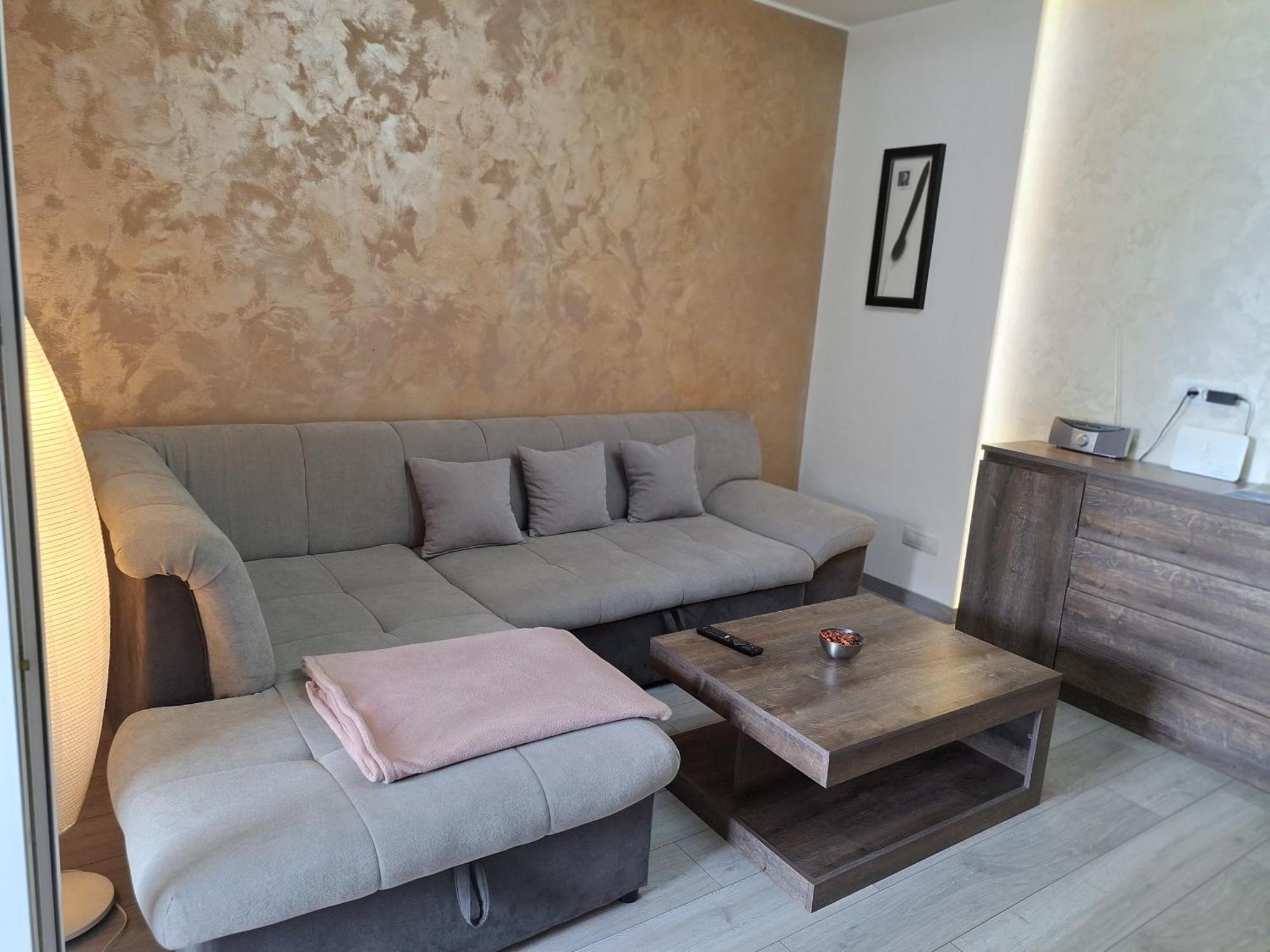 Apartment Nevera Rijeka Exterior photo
